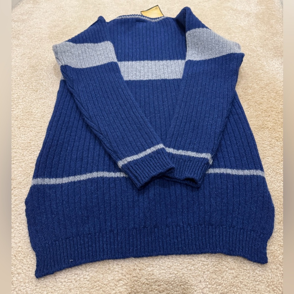 Warner Bros. Harry Potter Navy Sweater. 100% Lambswool - Picture 3 of 7